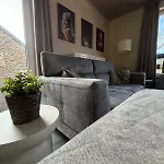 Comfortable In - 5 Bedrooms, 3 Bathrooms, Sauna *