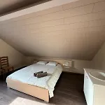 Comfortable In - 5 Bedrooms, 3 Bathrooms, Sauna Hébergement de vacances Herbeumont