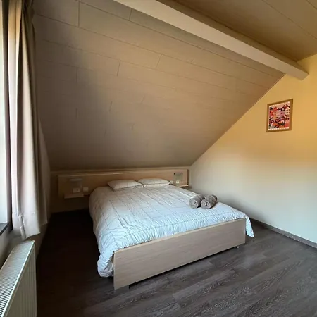Comfortable In - 5 Bedrooms, 3 Bathrooms, Sauna * Herbeumont