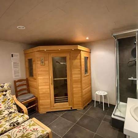 Comfortable In - 5 Bedrooms, 3 Bathrooms, Sauna * Herbeumont