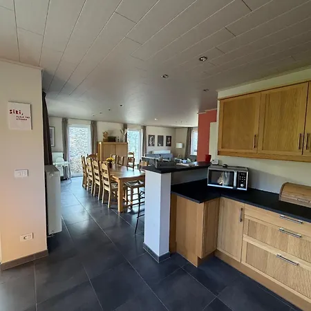 Comfortable In - 5 Bedrooms, 3 Bathrooms, Sauna Hébergement de vacances Herbeumont