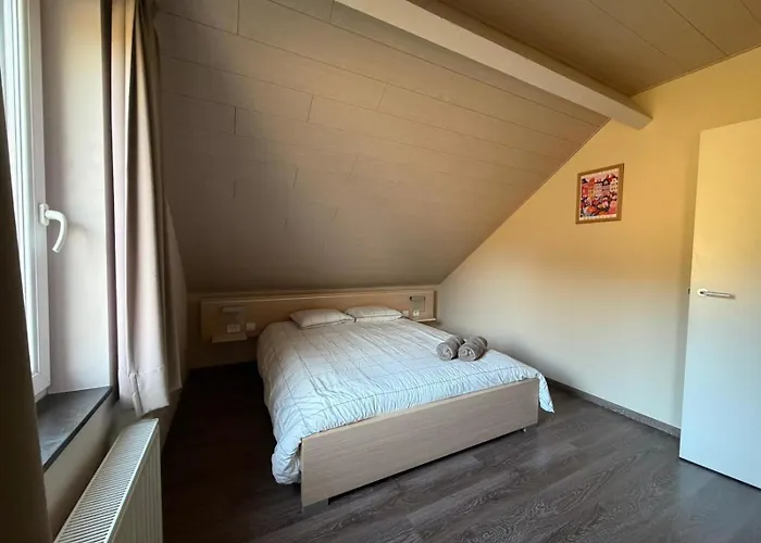 Comfortable In - 5 Bedrooms, 3 Bathrooms, Sauna * Herbeumont