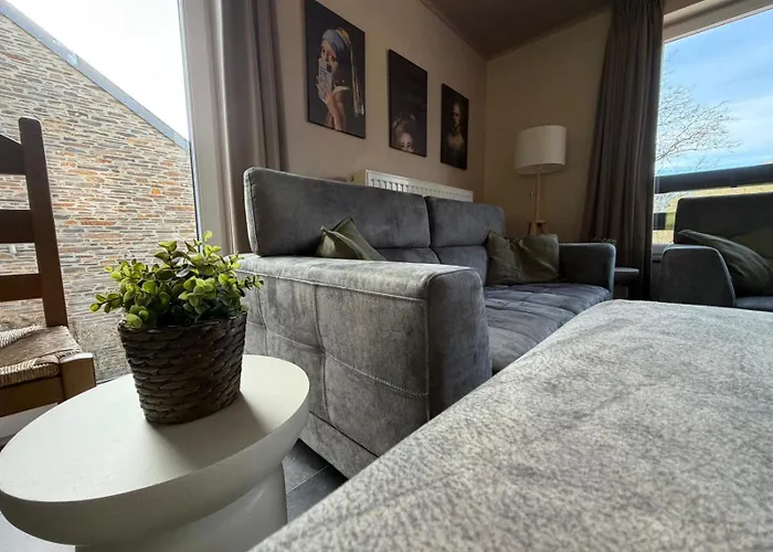 Comfortable In - 5 Bedrooms, 3 Bathrooms, Sauna *