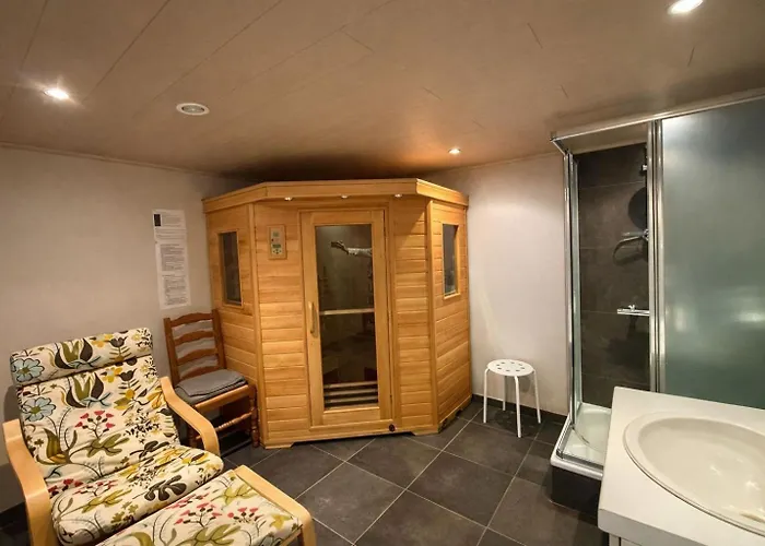 Comfortable In - 5 Bedrooms, 3 Bathrooms, Sauna * Herbeumont