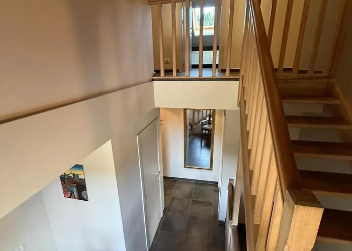 Comfortable In - 5 Bedrooms, 3 Bathrooms, Sauna Vakantiehuis Herbeumont