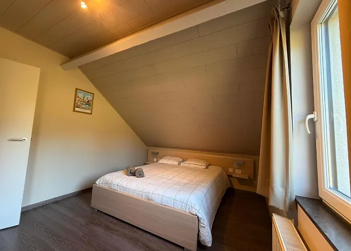 Comfortable In - 5 Bedrooms, 3 Bathrooms, Sauna Vakantiehuis *