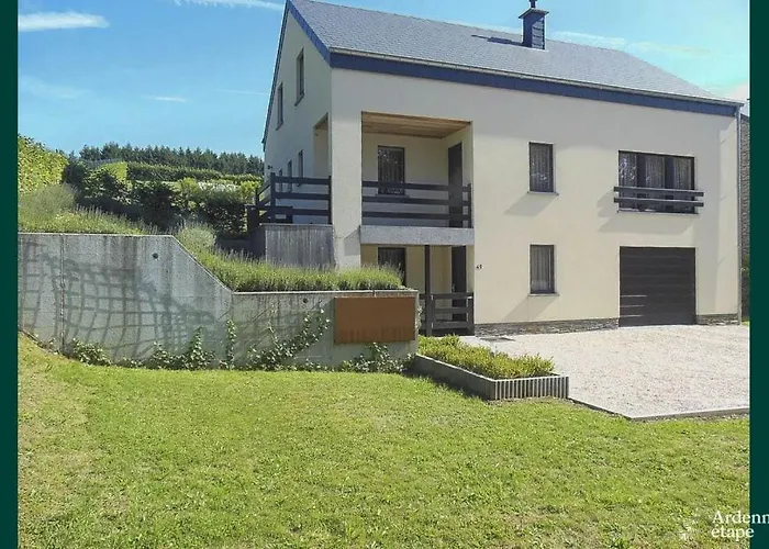 Comfortable In - 5 Bedrooms, 3 Bathrooms, Sauna Vakantiehuis Herbeumont